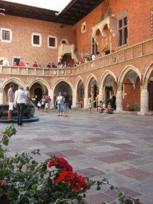 Cortile interno del Collegium Maius nell'Università Jagellonica di Cracovia