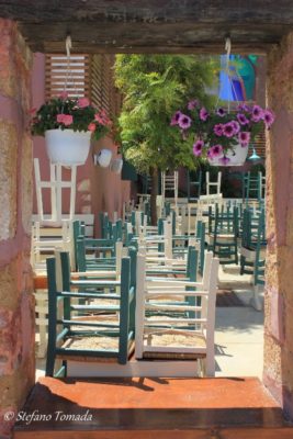 Il cortile di un ristorante a Chania