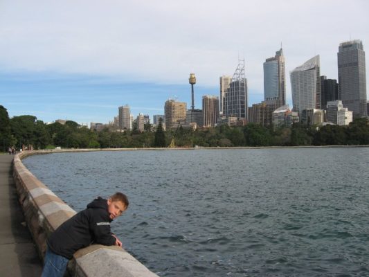 Lo skyline di Sydney sulla baia