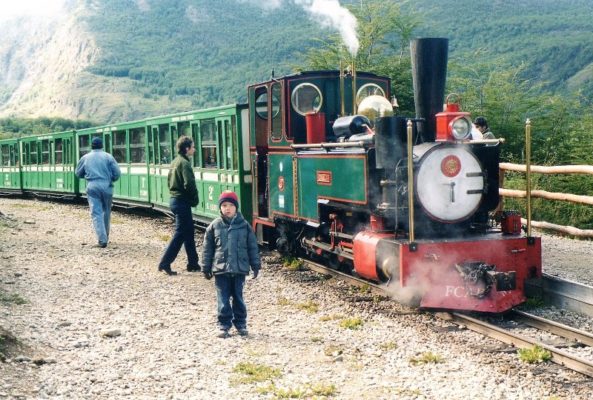 Treno Austral Fueguino nel parco nazionale della Terra del Fuoco