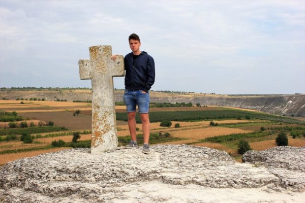 Croce monastero rupestre Orheiul Vechi Moldova