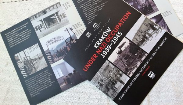 Brochure del museo della ex Fabbrica di Oskar Schindler a Cracovia