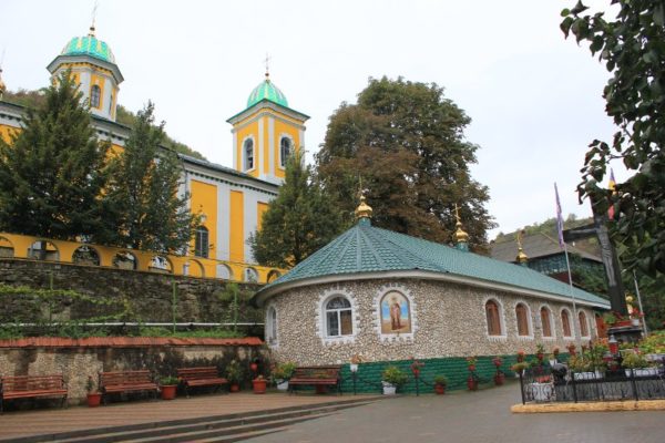 La Basilica estiva Monastero di Saharna Moldova