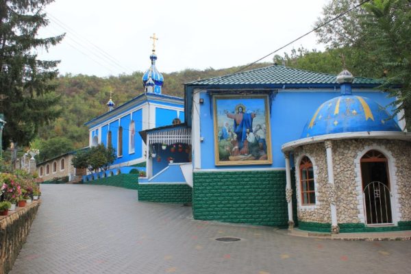 Ingresso al Monastero di Saharna Moldova