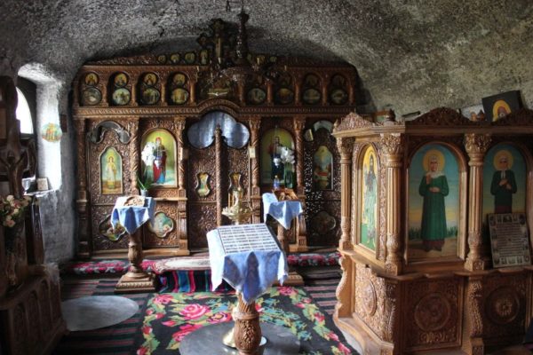 Interno Monastero Pestera a Orheiul Vechi Moldova