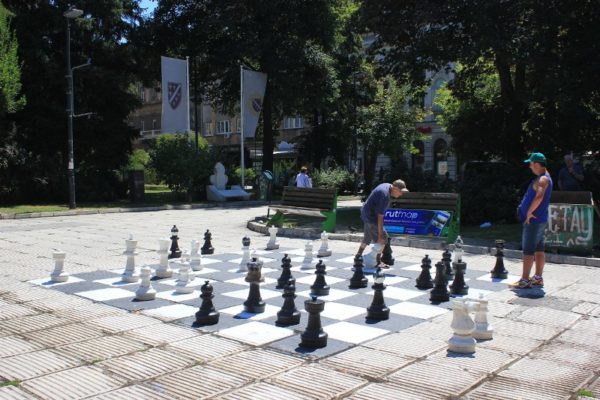 Piazza degli scacchi a Sarajevo