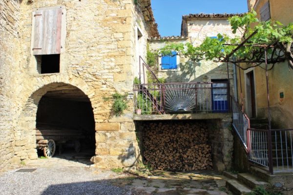 Abitazione nel centro storico di Draguć (Draguccio) in Istria Croazia