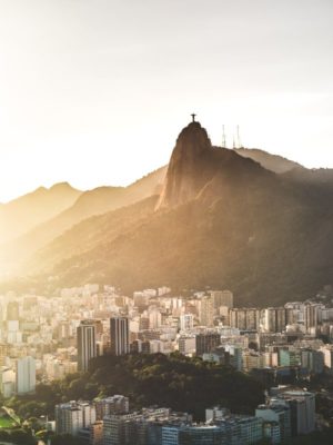 Panorama di Rio de Janeiro con il Corcovado sullo sfondo