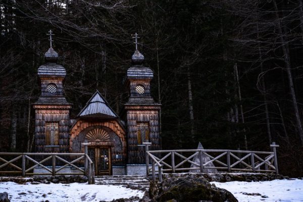 Cappella russa presso il passo della Moistrocca in Slovenia