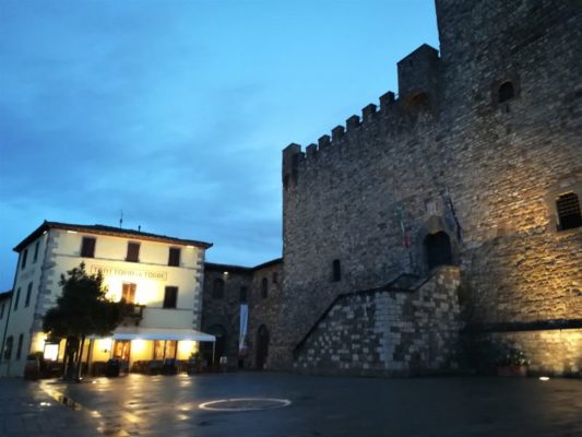 La Piazza del Comune a Castellina in Chianti