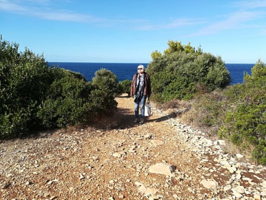 Il belvedere al termine del sentiero Grotta del Cavallo a Porto Selvaggio