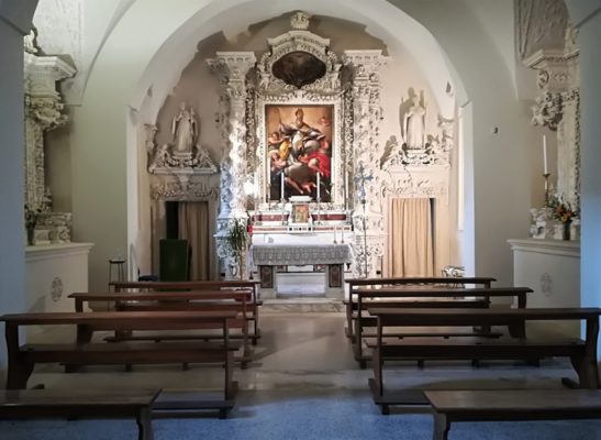 L'interno della cappella del Seminario di Lecce