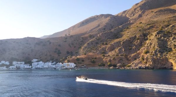 Panorama del villaggio di Loutro a Creta