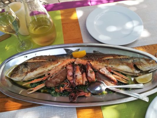 Piatto di pesce misto alla griglia, Konoba Barcarola Pag