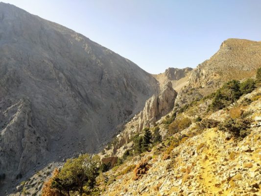 Ghiaione lungo il sentiero del monte Gingilos a Creta