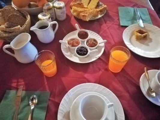 Colazione presso l'Agriturismo Il Gioco dell'Oca a Barolo