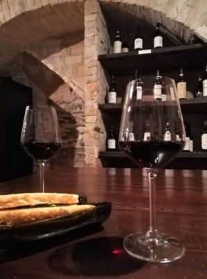 Degustazione di Barbaresco alla Bottega dei 4 Vini a Neive