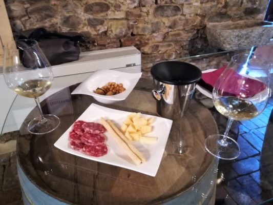 Degustazione vini alla Cascina Sòt a Monforte d'Alba