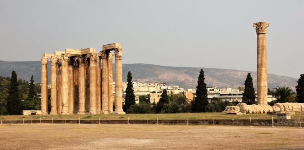 Le rovine del Tempio di Zeus Olimpo ad Atene