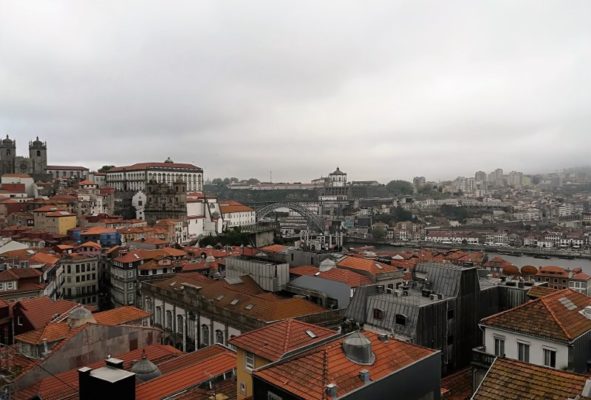 Panorama di Oporto e Vila Nova de Gaia