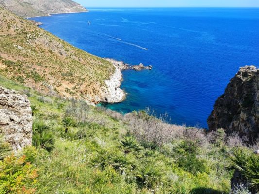 Cala del Varo nella Riserva Naturale dello Zingaro in Sicilia