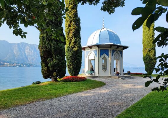 The cloister in the garden of Villa Melzi in Bellagio, Como Lake