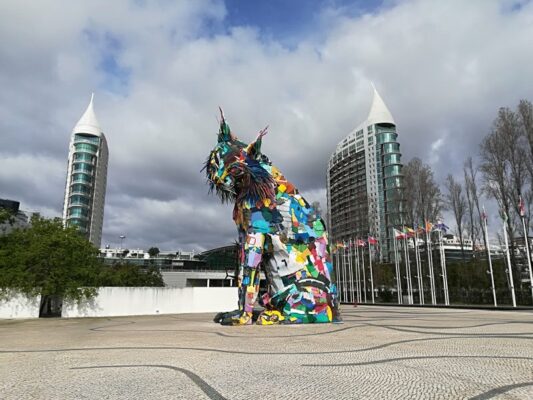 Iberian Lynx di Bordalo II a Lisbona