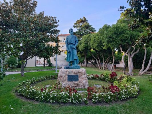 La statua di San Marino a Rab