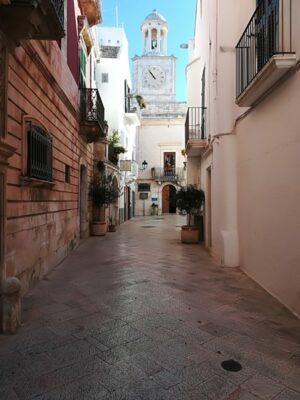 Vicolo del centro storico di Locorotondo