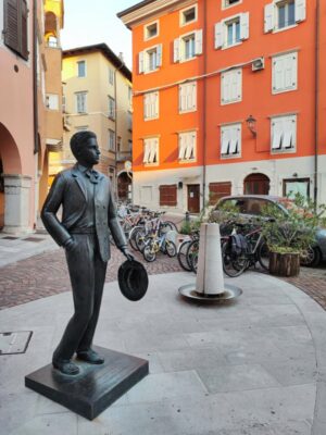 La statua di Carlo Michelstaedter a Gorizia