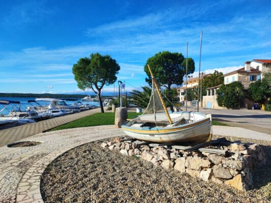 Il lungomare di Klimno (Krk)