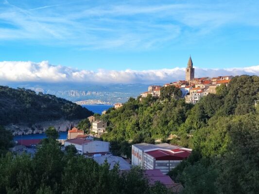 Panorama del villaggio di Vrbnik (Krk)